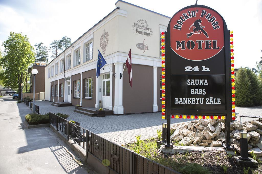 Rockin' Papas Hotel Jūrkalne Eksteriør billede